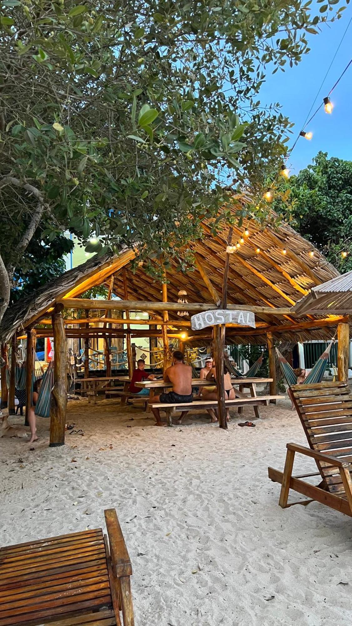 Hostel Beach House Rincón Extérieur photo