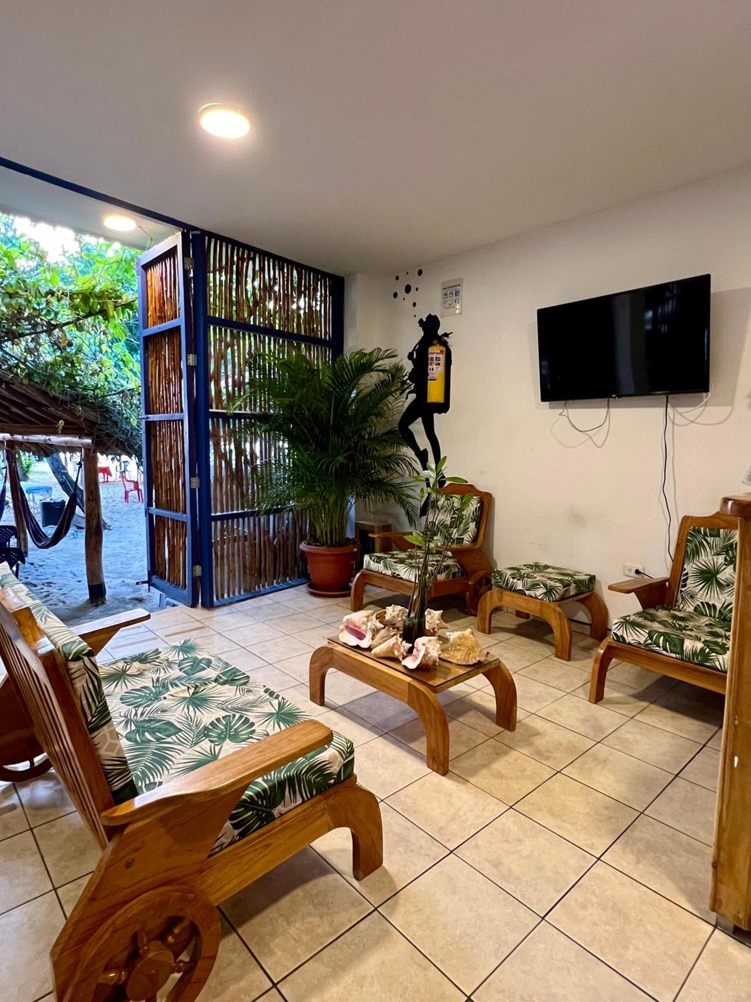 Hostel Beach House Rincón Extérieur photo