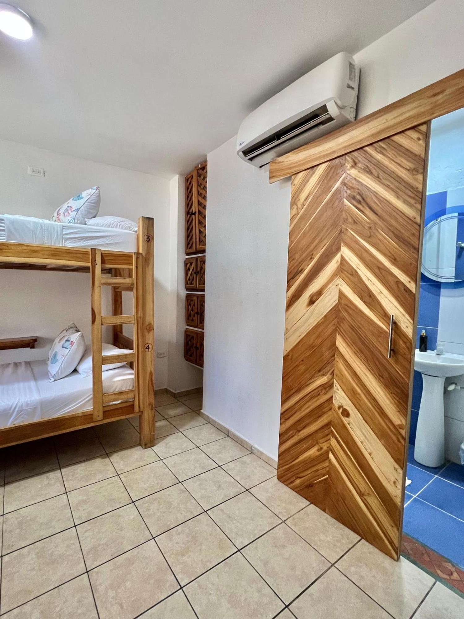 Hostel Beach House Rincón Extérieur photo