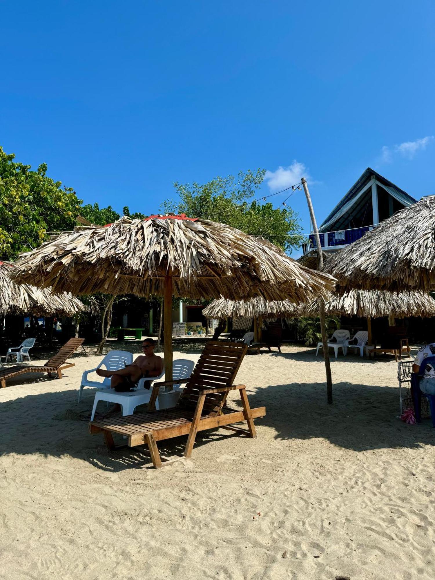 Hostel Beach House Rincón Extérieur photo