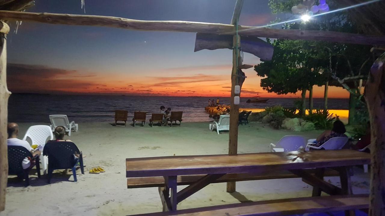 Hostel Beach House Rincón Extérieur photo